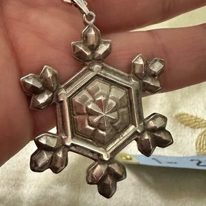 Vintage 1980 Towle Sterling Silver Snowflake Pendant /Ornament on Chain.